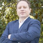 Marcelo Catalán, subgerente de Estudios Bci, estima que el 2025 será un buen año para el retail: "Se va a ver favorecido por menores tasas"