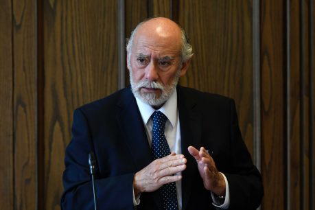 Senador Iván Flores (DC) y conferencia del Presidente Boric: "Me parece honrado de su parte, pero absolutamente imprudente"