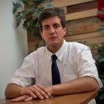 Diego Schalper marca distancia de la idea de un presidenciable de RN: "Hoy la líder del sector es Evelyn Matthei"