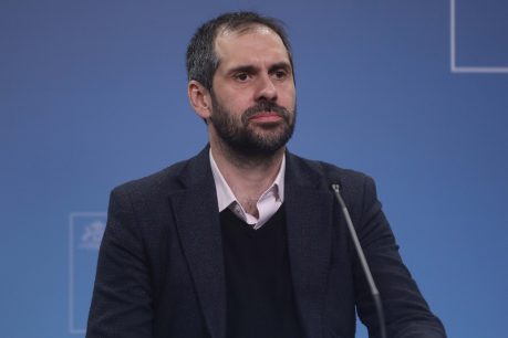 Grau evita hacer comentarios sobre proyecto Dominga y sostiene que la decisión debe ser "en base a consideraciones técnicas"