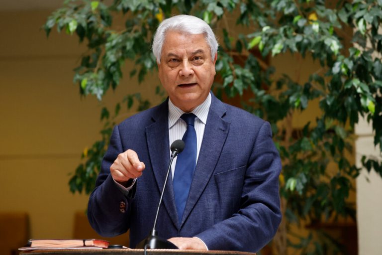 Diputado Naranjo sobre Javiera Martínez: "Está pagando las críticas a la nueva generación que lidera el país"