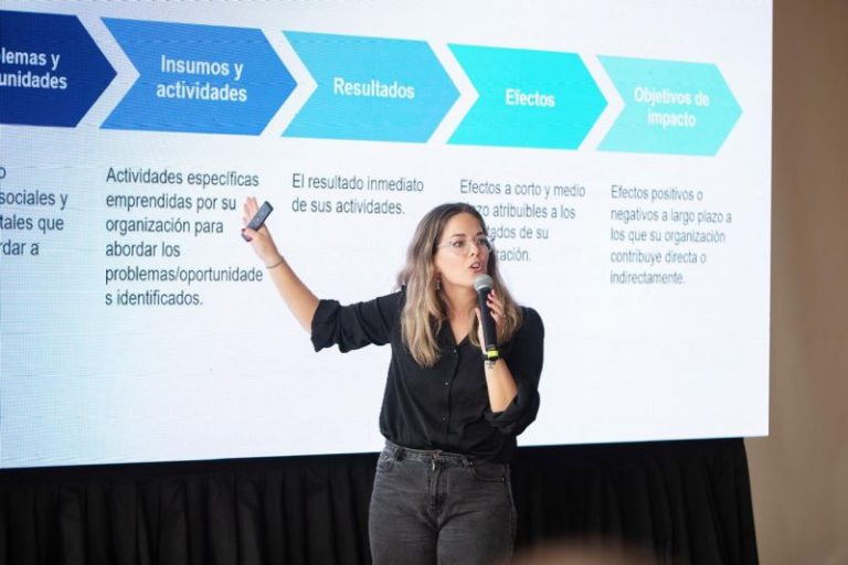 Directora de Estudios Cadem y percepción de los adultos mayores: "El 22% siente que ha sido discriminado por temas etarios"