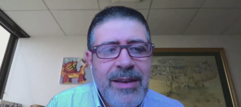 Raúl Perry de Fundación San Carlos de Maipo por ataques a docentes: "Nuestra convivencia en general se ha vuelto más violenta"