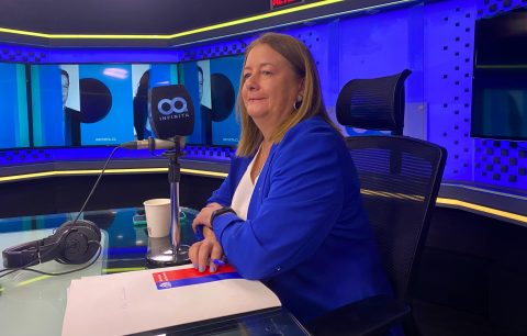 Hacienda dice que propuesta de Matthei para rebajar impuesto a las empresas a un 18 % “no es viable”