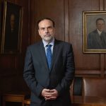 Exministro del TC y posible "festival de destituciones" por caso de Isabel Allende: "En principio no debería existir, pero habría que ver caso a caso"