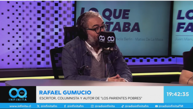 Rafael Gumucio y su novela 'Los Parientes Pobres': "Quise que la gente se riera del incesto, el suicidio y el asesinato, cosas terribles que suceden en la familia"