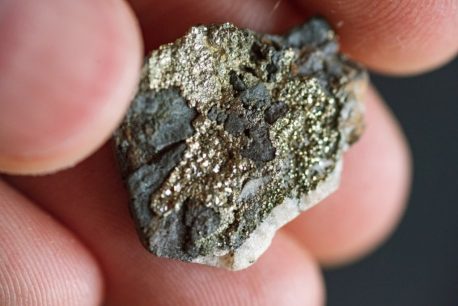 Descubren yacimiento de cobre, oro y plata entre Argentina y Chile