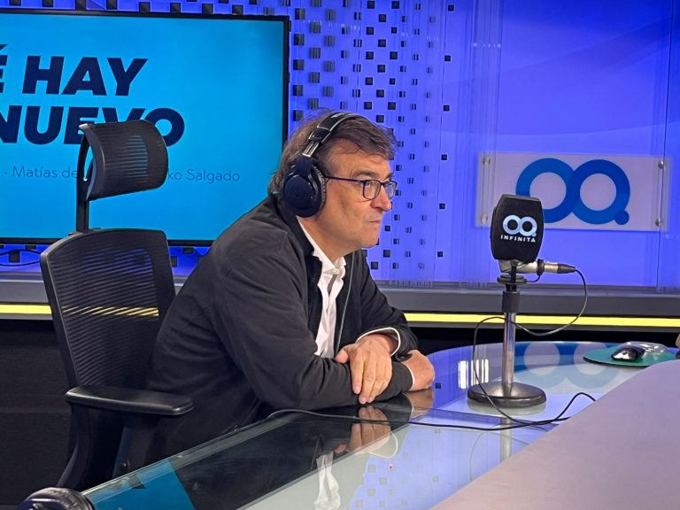 Javier Cercas, autor de 'El loco de Dios en el fin del mundo': "El próximo Papa va a ser más moderado, de transición"