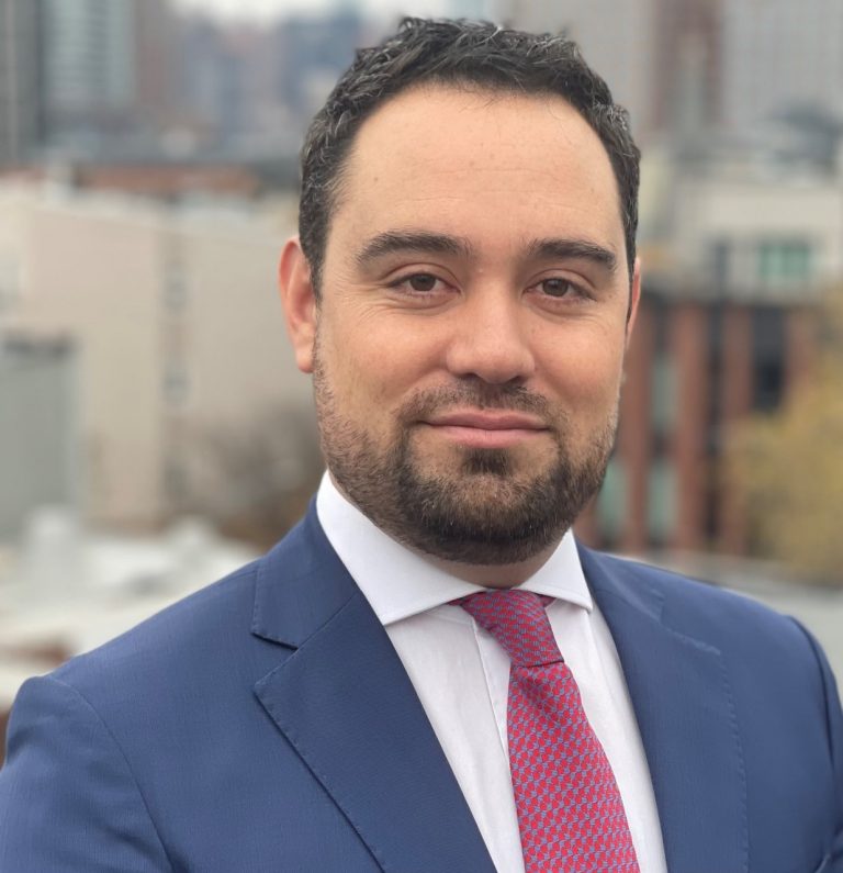 FEN Alumni | Jorge del Valle Papić, de BlackRock: "Siempre quise estudiar en la FEN, me atraía mucho el tema de la pluralidad"