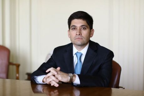 Hermann González dice que visita de Boric a China "no es una buena señal" en medio tensiones con EEUU