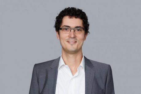 Economista Pablo Cruz asegura que "la inflación se está portando bien"