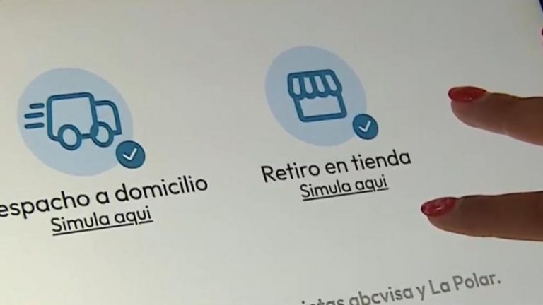 Dictamen del Sernac que prohíbe cobros por retiro en tienda desata controversia