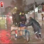 Llueve intensamente en Santiago: Primeras horas de precipitaciones provocan anegamientos, cortes de luz y semáforos apagados
