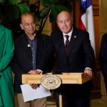 Gobierno y senadores del PPD alcanzan acuerdo por proyecto de reconstrucción: Reducen invariabilidad tributaria de 25 a 10 años