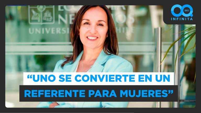 "Es increíble esta sinergia de que más mujeres vienen a la academia": Leslier Valenzuela, directora de la Escuela de Pregrado FEN