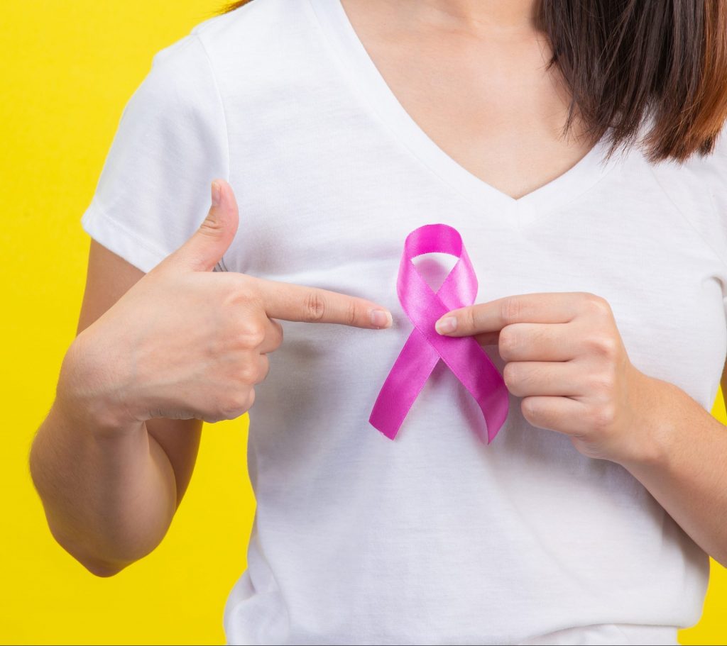 Un gran avance: Nuevo tratamiento contra el cáncer de mamas reduciría la muerte por esta enfermedad