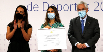 ¡Seca! La tiradora Francisca Crovetto recibió el Premio Nacional de Deporte 2019