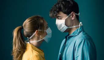 ¿Crees que mejoraron o empeoraron? Estudio muestra cómo afectó la pandemia a las relaciones
