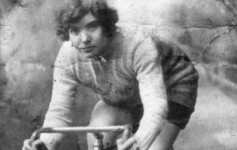 Mujeres Con Pasión: Alfonsina Strada, Pasión por el Ciclismo