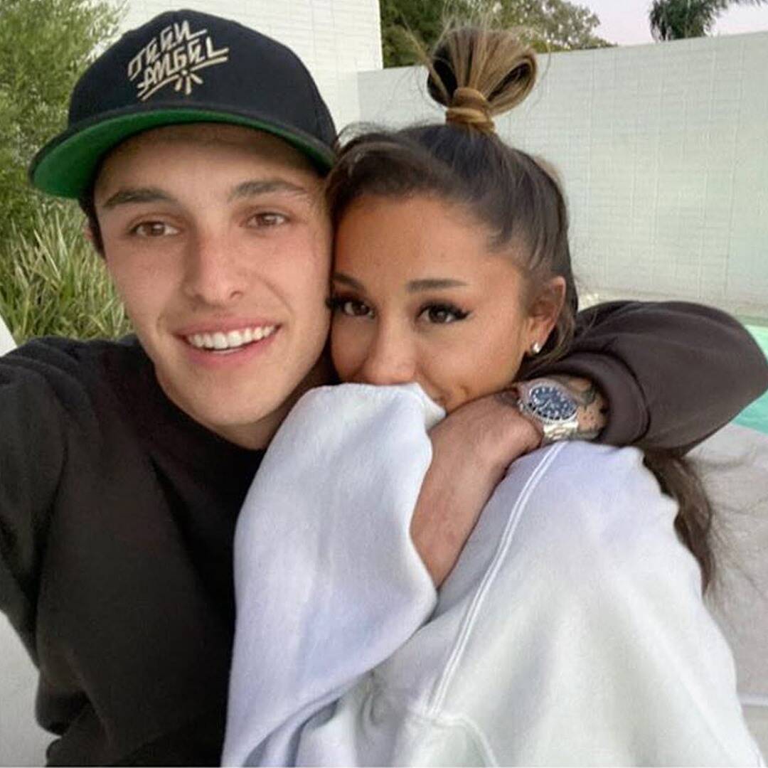 Los detalles de la boda secreta de Ariana Grande y Dalton Gomez