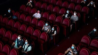 Los cines chilenos reabrieron sus puertas al público y solo necesitas tu pase de movilidad
