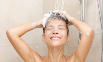 No ducharse a diario para cuidar el agua: ¿Qué dicen los expertos?