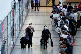 No más hoteles de tránsito y menos días confinados: Gobierno actualizó el Plan Fronteras Seguras