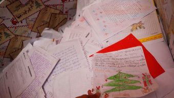 Hasta el 21 de diciembre: Correos de Chile inició su campaña navideña “Apadrina una Carta”