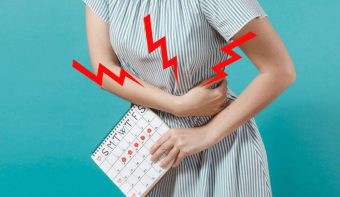 "Voy a llorar": Hombres se someten a un dispositivo para "sentir" dolor menstrual