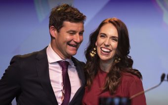 "No soy diferente a miles de otros neozelandeses": Primera Ministra de Nueva Zelanda canceló su boda por restricciones ante Ómicron
