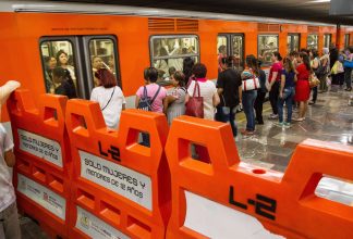¿Solución al acoso en el transporte público? Vagones exclusivos para mujeres en el Metro vuelven al debate