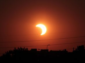 Mientras más al sur se verá mejor: Este sábado podrás ver un nuevo Eclipse Parcial de Sol