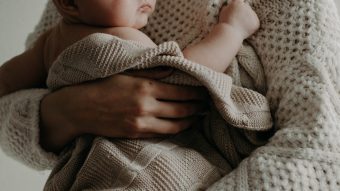 Salud mental postparto: 41,3% de las madres muestran síntomas de ansiedad incluso 6 meses después de dar a luz