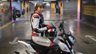 "Estamos tratando de cambiar el sistema": Maryam Talaí, la motociclista que lucha contra los prejuicios de género en Irán