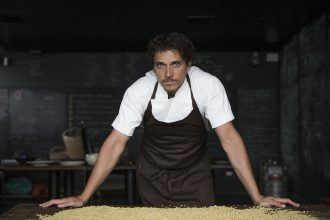 ¡Dentro de los mejores!: el chef chileno Rodolfo Guzmán fue reconocido en los 100 mejores chefs del mundo