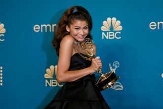 La más joven en ganar dos veces el premio a Mejor Actriz: Zendaya sigue haciendo historia en los Emmy