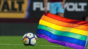 El fútbol es "para todos": aficionado alemán pide a embajador de Qatar abolir penas a personas homosexuales
