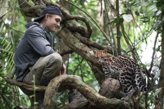 "Wildcat": Se estrenó documental que retrata la sanación de traumas de guerra a través de la preservación animal