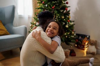 Navidad con Sentido: Una iniciativa para cambiar la salud de niñas y niños con tu donación
