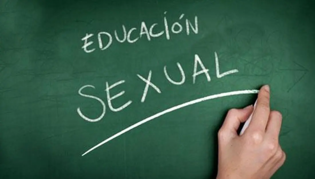 ¿Estás de acuerdo?: 94% de los chilenos cree que se debe crear una ley de educación sexual integral en los colegios