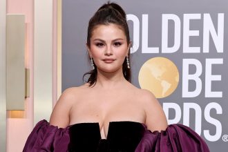 "Porque me divertí durante las vacaciones": Selena Gomez contestó a los comentarios sobre su físico durante los Goblos de Oro