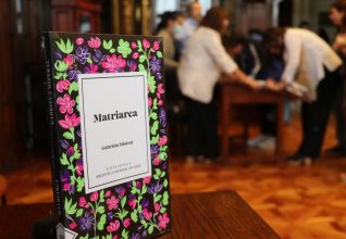 “Matriarca”: Biblioteca Nacional lanza libro que rescata obras originales e inconclusas de Gabriela Mistral