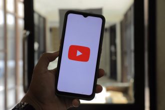 YouTube restringirá contenidos que fomenten los trastornos alimentarios