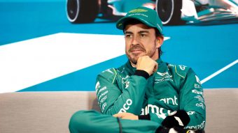 “Merecemos responder en español”: El piloto Fernando Alonso visibiliza al público hispanohablante de la F1