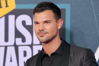 Taylor Lautner habló sobre los comentarios despectivos hacia su apariencia física y entregó una reflexión