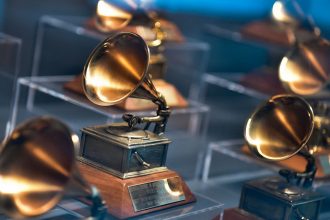 Premios Grammy 2024: Anuncian cuándo se hará pública la lista de nominaciones y la fecha de la entrega de premios