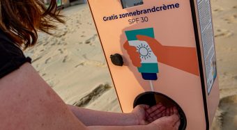 ¿Qué te parece?: Países Bajos implementa dispensadores gratuitos de bloqueador solar