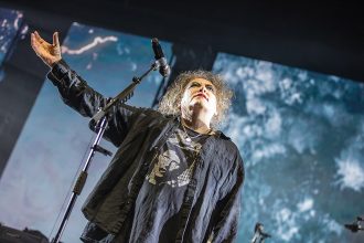 Después de 10 años: The Cure vuelve oficialmente a Chile en noviembre