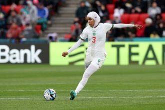 Por primera vez en el Mundial Femenino: Nouhaila Benzina se convierte en la primera en jugar con hiyab