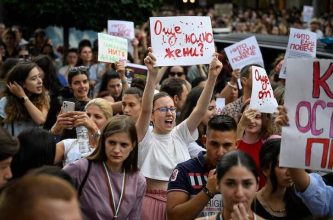 Bulgaria aprueba incluir a mujeres no casadas en la protección contra la violencia machista